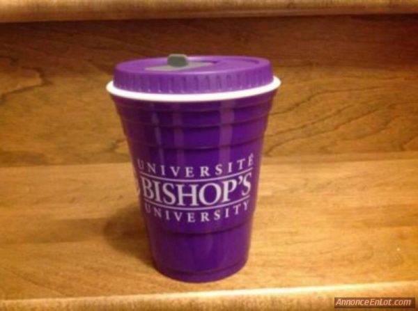 lot 75 verres à café mauve university bishop`s Marchandises en lot (divers) Lots de surplus Ver1
