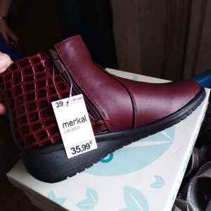 lot 442 pairs Women’s Boots Brand Comfeet Shoes-Boots Lots de surplus A4a-1