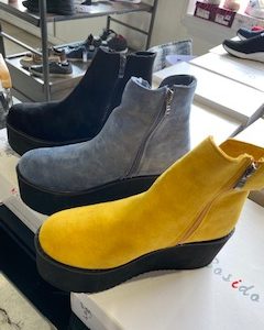 Lot 500 BASIDA Women’s High Top Shoes Shoes-Boots Lots de surplus Bas1-1