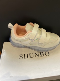 Lot 900 Chaussures pour Enfants Marque Shunbo Articles Enfants Lots de surplus Shun1