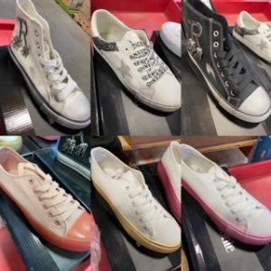 Lot 2000 Paires Chaussures pour Femmes Marque Paolo Conte Chaussures-Bottes Lots de surplus 1j