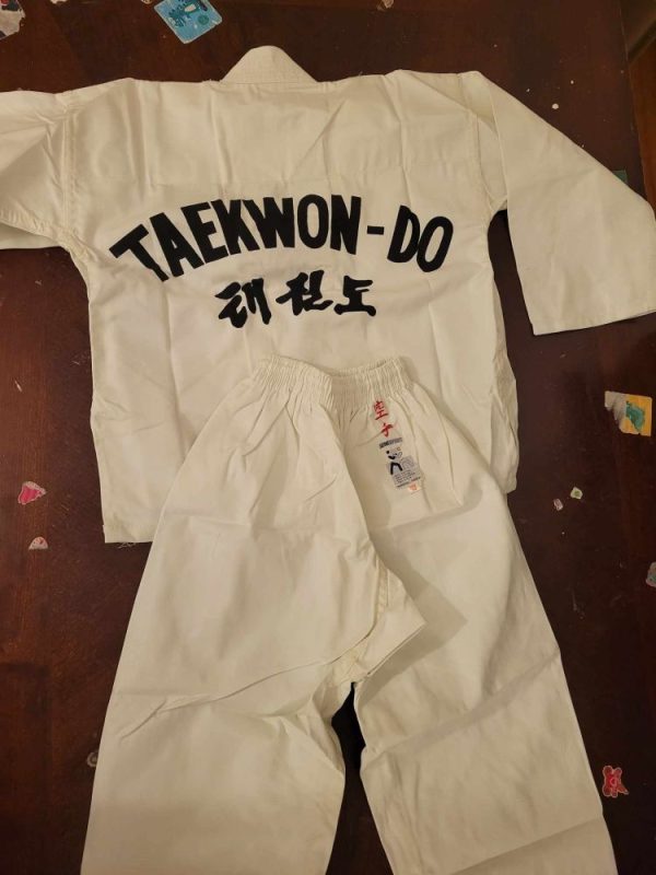 3 Lot 1000 Ensembles Taekwondo Neufs