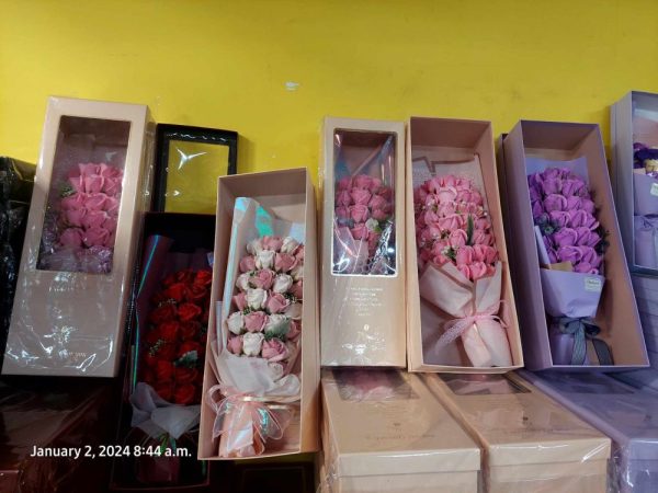 9a Lot 1600 Bouquets et Arrangements Floraux pour la St-Valentin