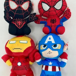 924 Lot 3850 Peluches Super-Héros de 6 po